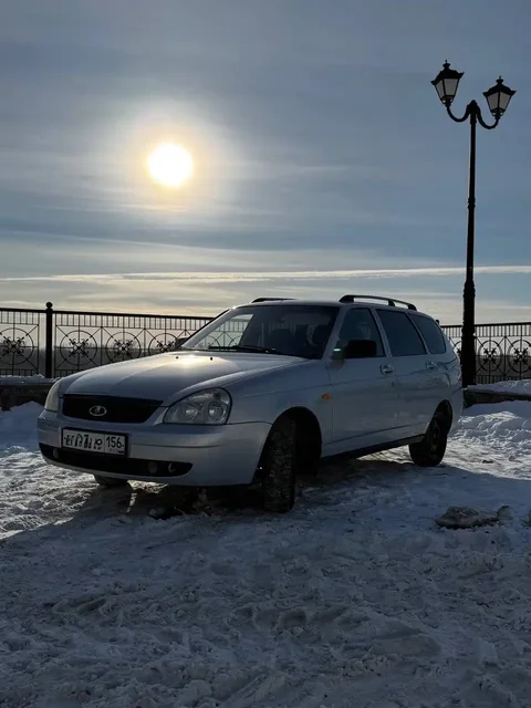 Лада Приора 2171 2011 года выпуска - Авто в Оренбург