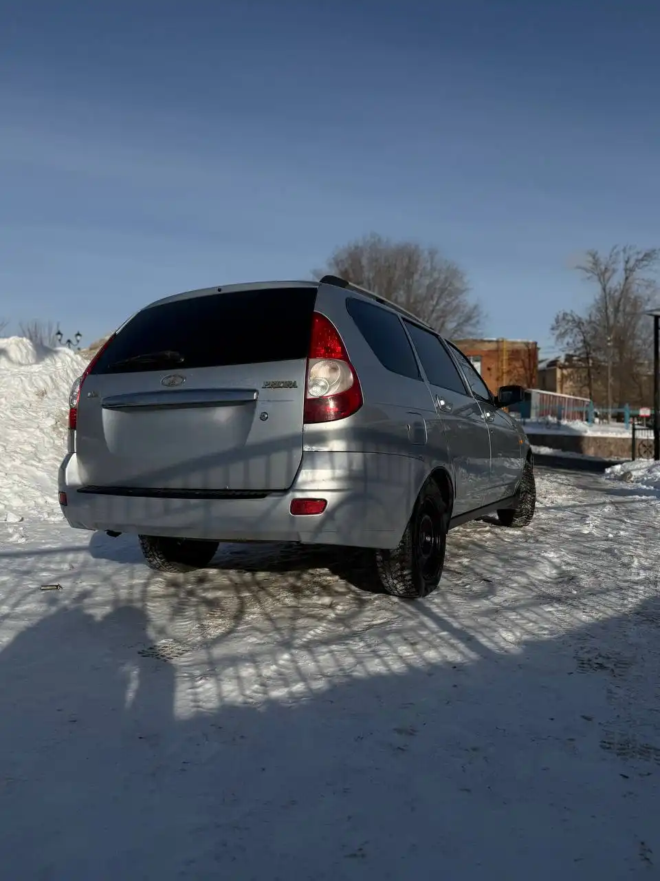 Лада Приора 2171 2011 года выпуска - Легковые автомобили (Авто) в Оренбург
