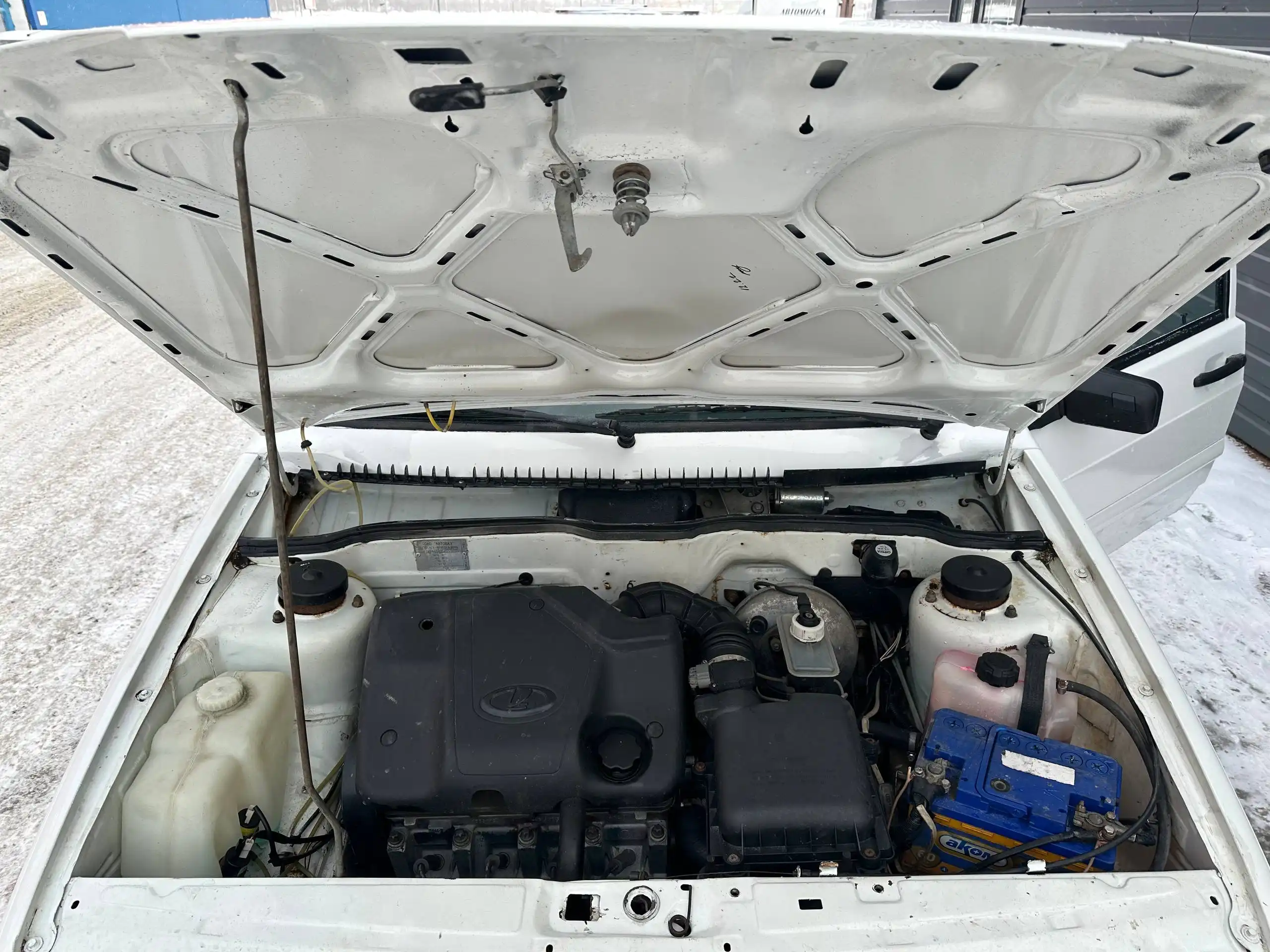 ВАЗ-2114 2013 года выпуска, белый цвет - Легковые автомобили (Авто) в Оренбург