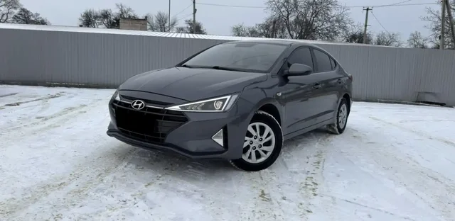 Hyundai Elantra 2019 в хорошем состоянии - Микроавтобусы/Минивэны в Оренбург