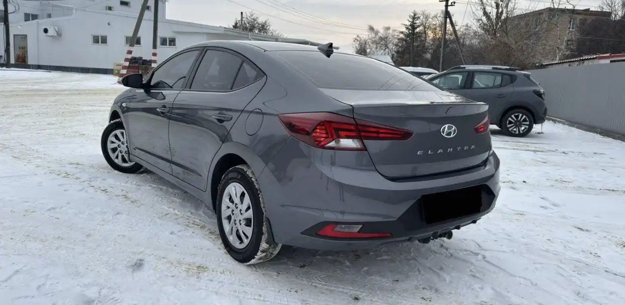 Hyundai Elantra 2019 в хорошем состоянии - Авто в Оренбург