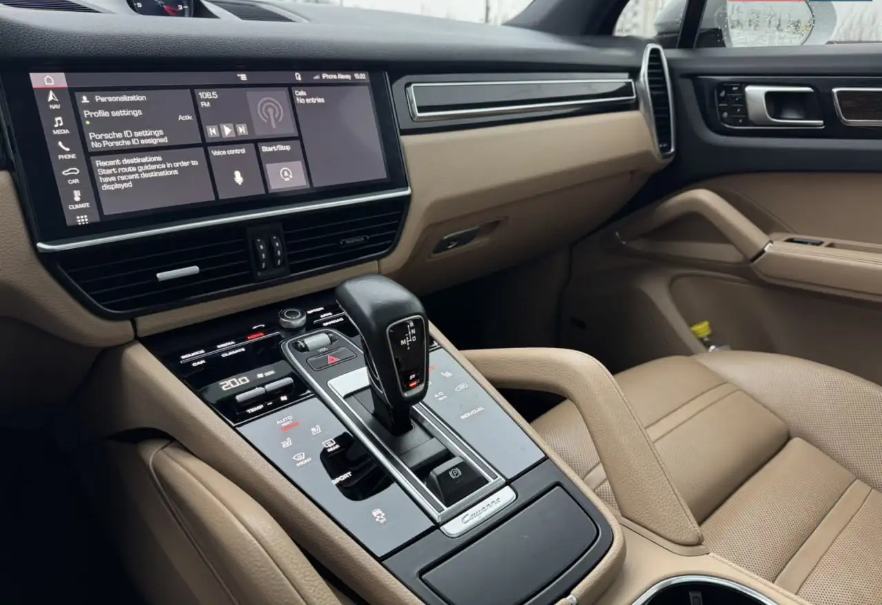 Продам Porsche Cayenne 2018 - Легковые автомобили (Авто) в Оренбург