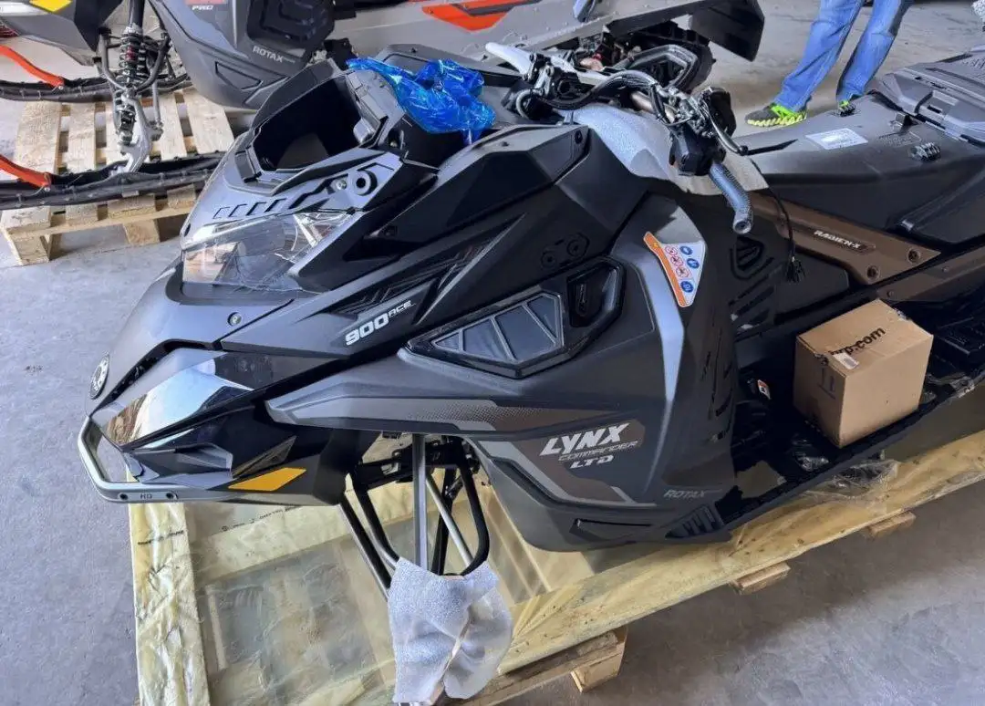 BRP Lynx COMMANDER LTD 900 ACE TURBO - Снегоходы (Хобби и отдых) в Москва