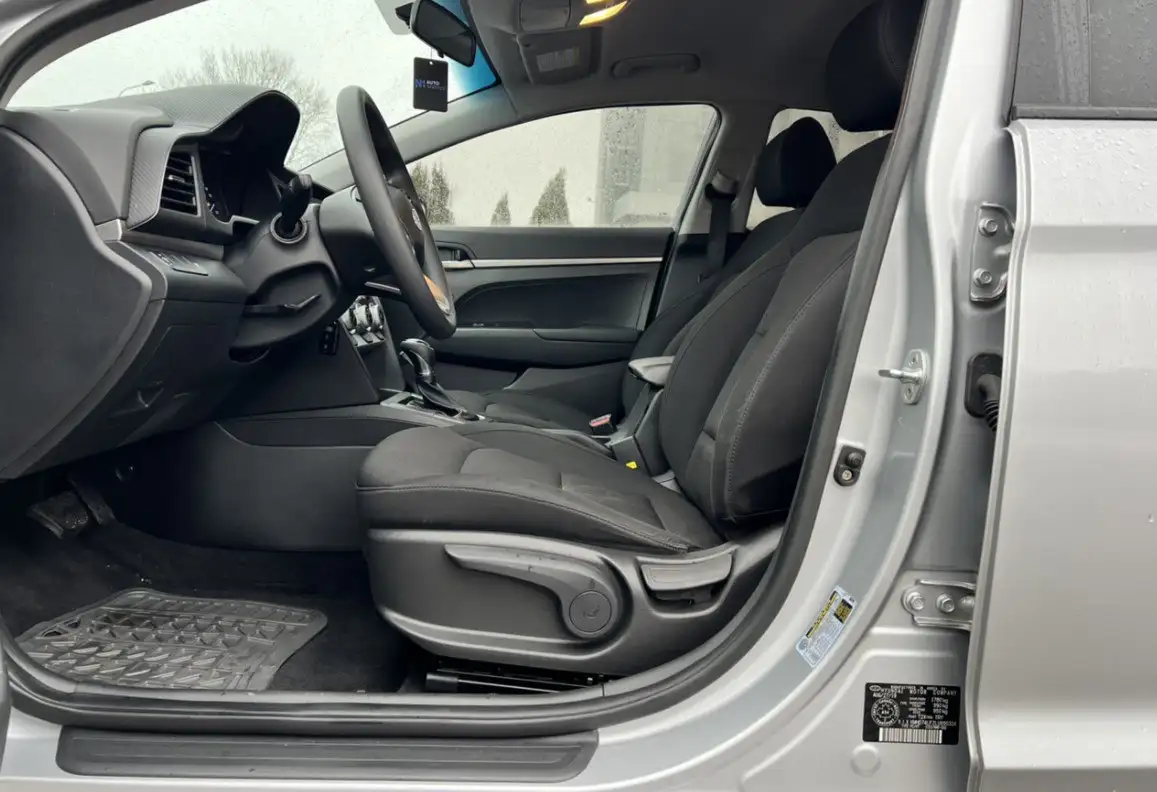 Продажа Hyundai Elantra 2019 года - Легковые автомобили (Авто) в Оренбург