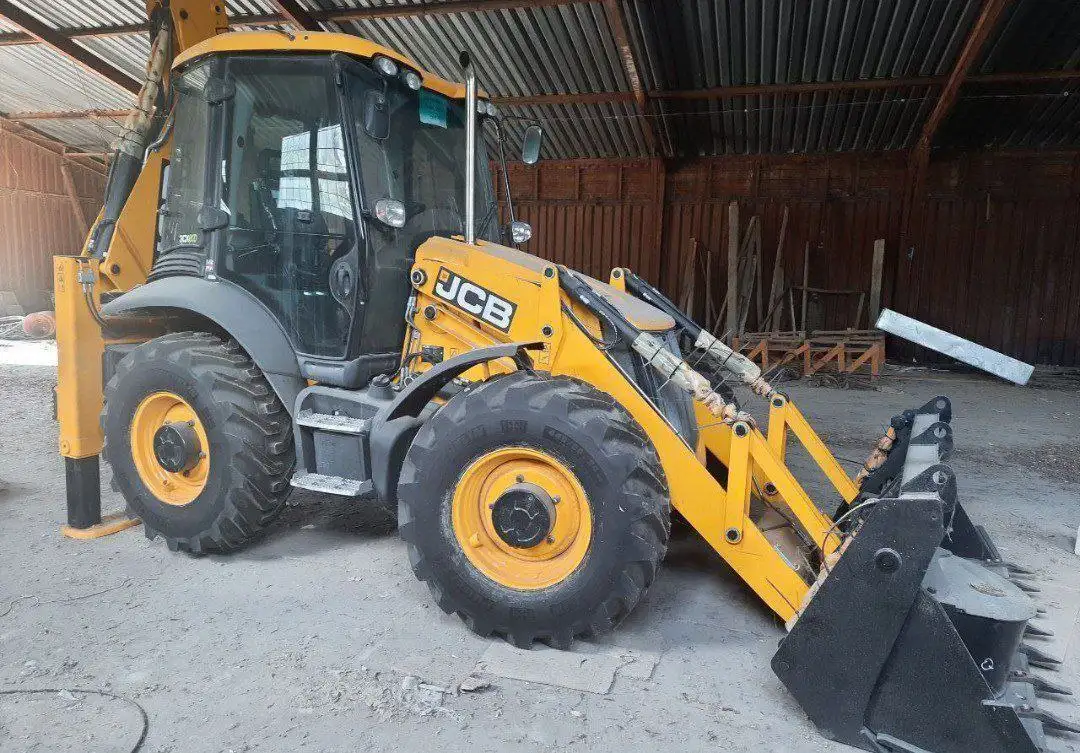 Продажа экскаваторов-погрузчиков JCB 4CX и 3CX 2024 года - Спецтехника (Авто) в Оренбург