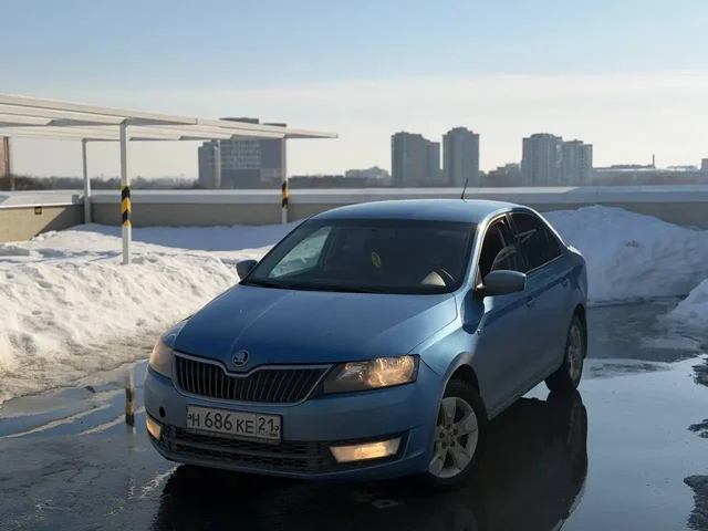 Продажа Шкода Рапид 1.4 автомат 2015 года - Грузовики в Казань