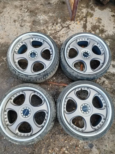 Диски R18 215/35 разболтовка 5*114.3 после правки - Автокосметика в Оренбург