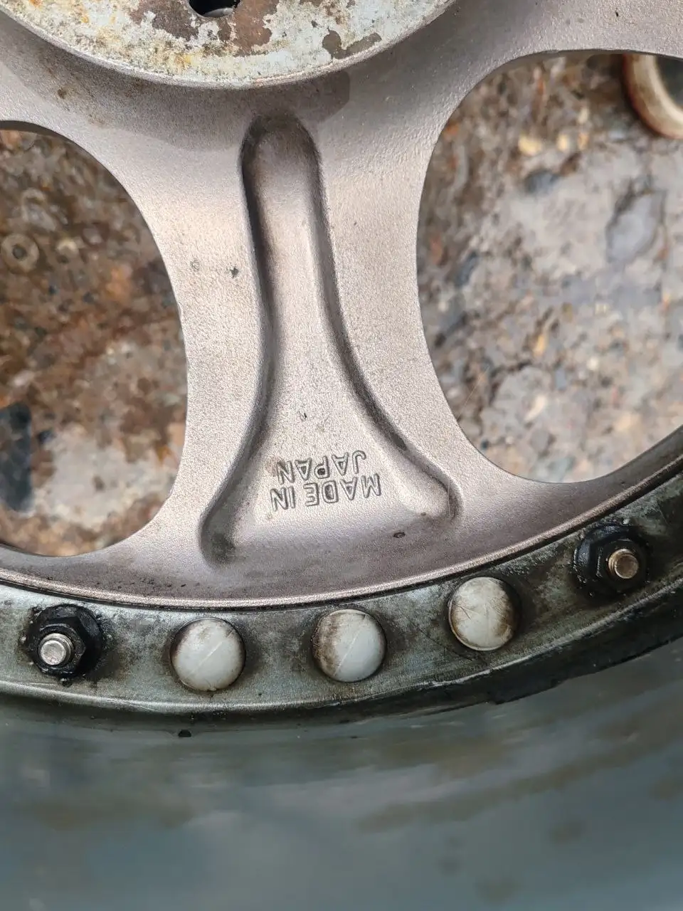 Диски R18 215/35 разболтовка 5*114.3 после правки - Диски (Авто) в Оренбург