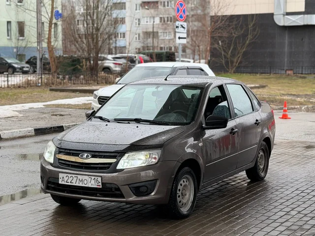 Продажа автомобиля Хёндай Санта Фе 2018 года с зеленой автотекой - частное объявление в Оренбург