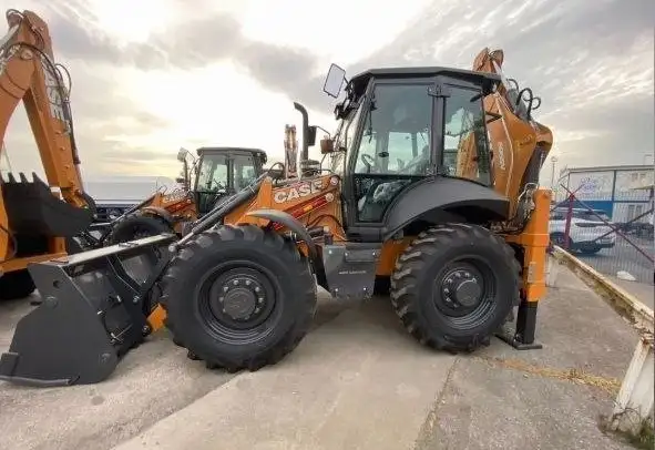 Продажа экскаваторов-погрузчиков MST M644 PLUS, Cukurova 888, Case 695 - Строительная техника (Запчасти) в Москва