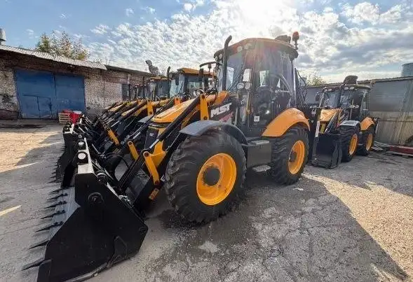 Продажа экскаваторов-погрузчиков MST M644 PLUS, Cukurova 888, Case 695 - Строительная техника (Запчасти) в Москва