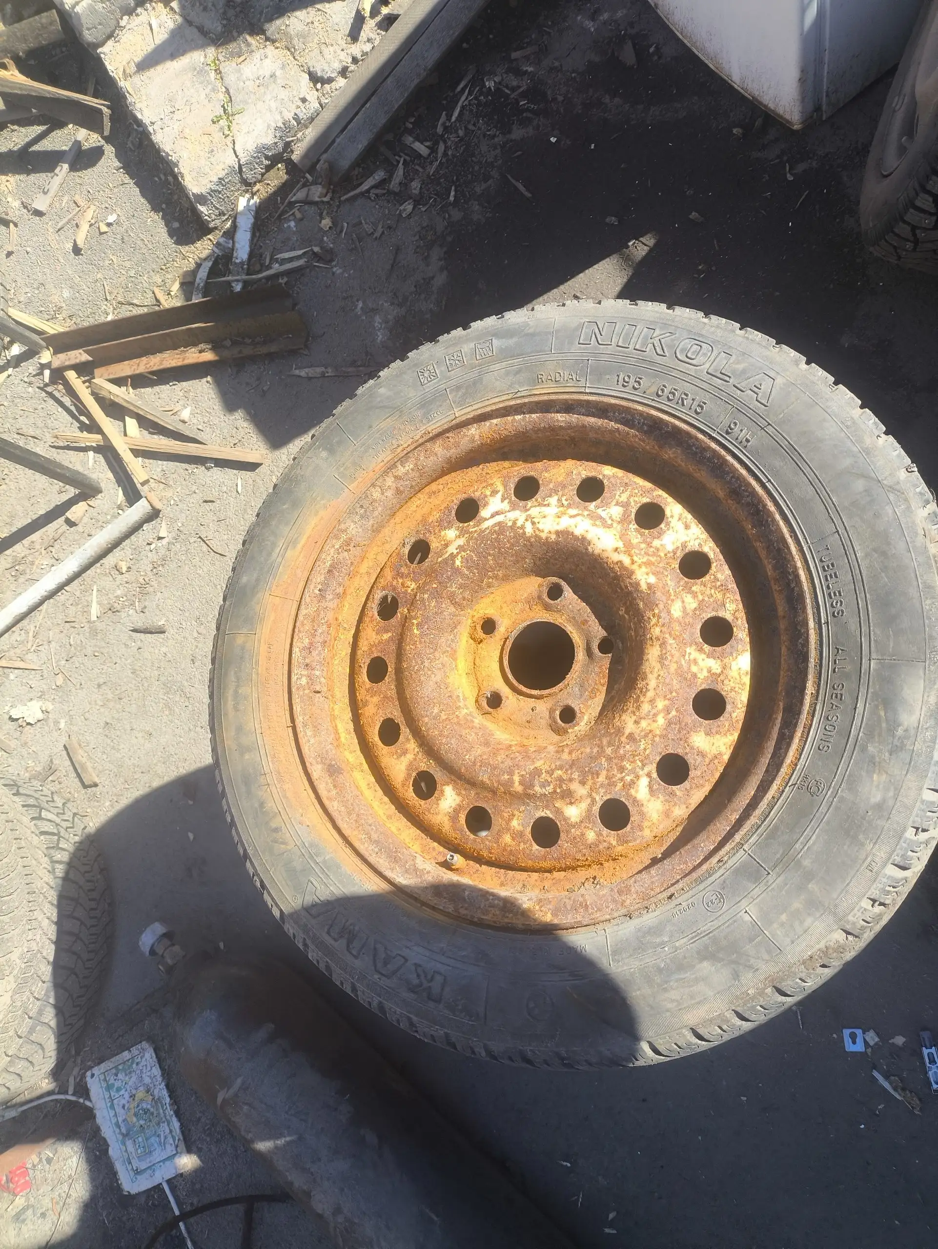 Колеса от Волги - Запчасти (Авто) в Оренбург