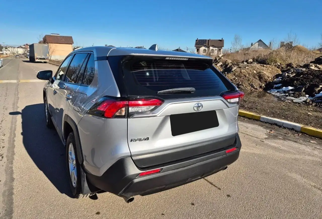 Toyota RAV4 2021 - Авто в Оренбург