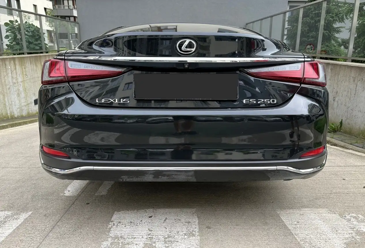 Lexus ES 2018 VII поколение/XZ10, 250 AT (200 л.с.) - Легковые автомобили (Авто) в Оренбург