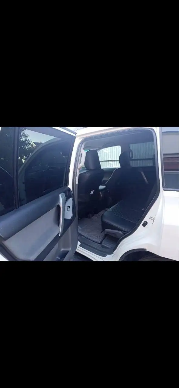 Продажа Toyota Land Cruiser Prado 2011 года - Внедорожники (Авто) в Оренбург