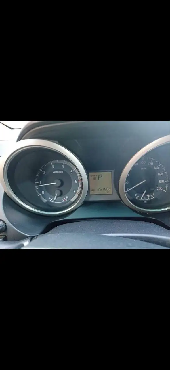 Продажа Toyota Land Cruiser Prado 2011 года - Внедорожники (Авто) в Оренбург