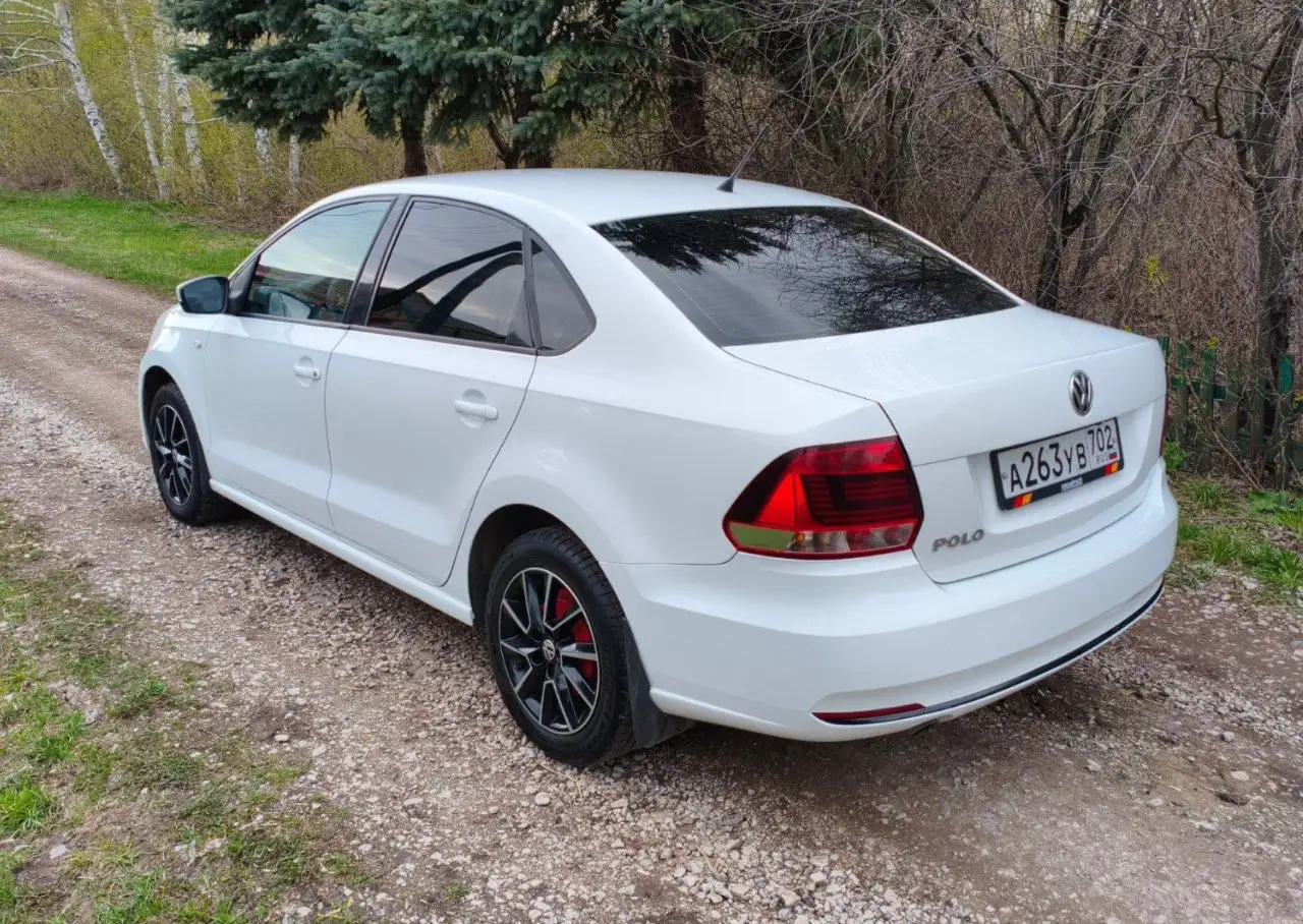 Volkswagen Polo Sedan 2015 - Легковые автомобили (Авто) в Стерлитамак