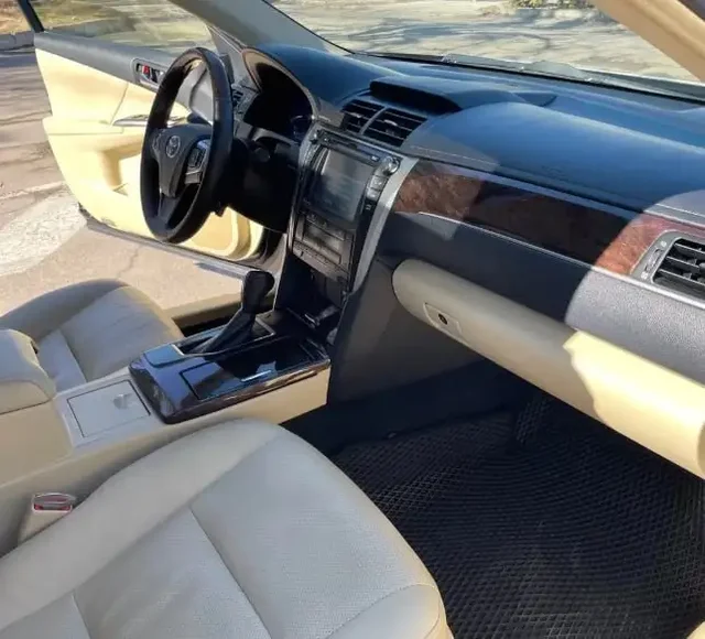 Toyota Camry 2017 - Mercedes-Benz C-Class в Оренбург