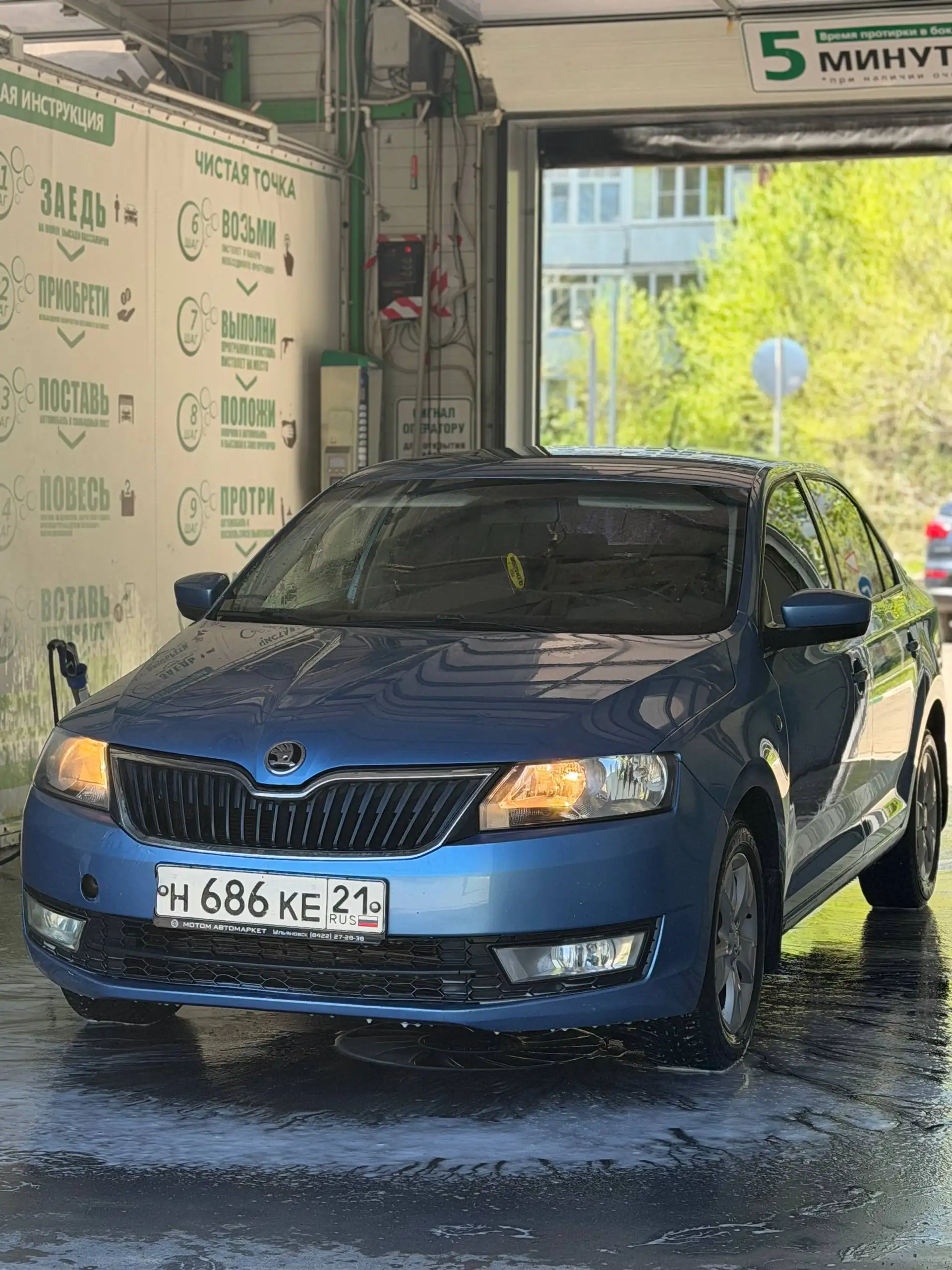 Skoda Rapid 2015 1.4 на автомате - Легковые автомобили (Авто) в Оренбург