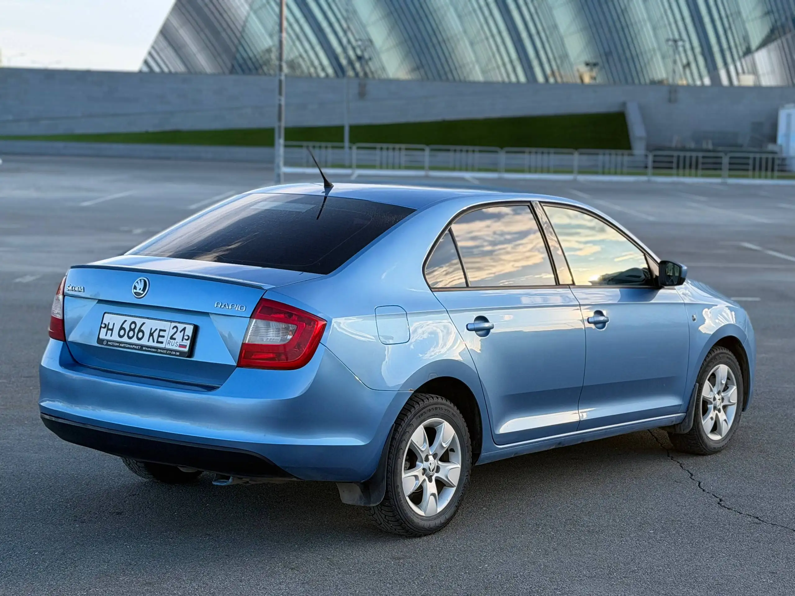 Шкода Рапид 1.4 автомат 2015 - Легковые автомобили (Авто) в Казань