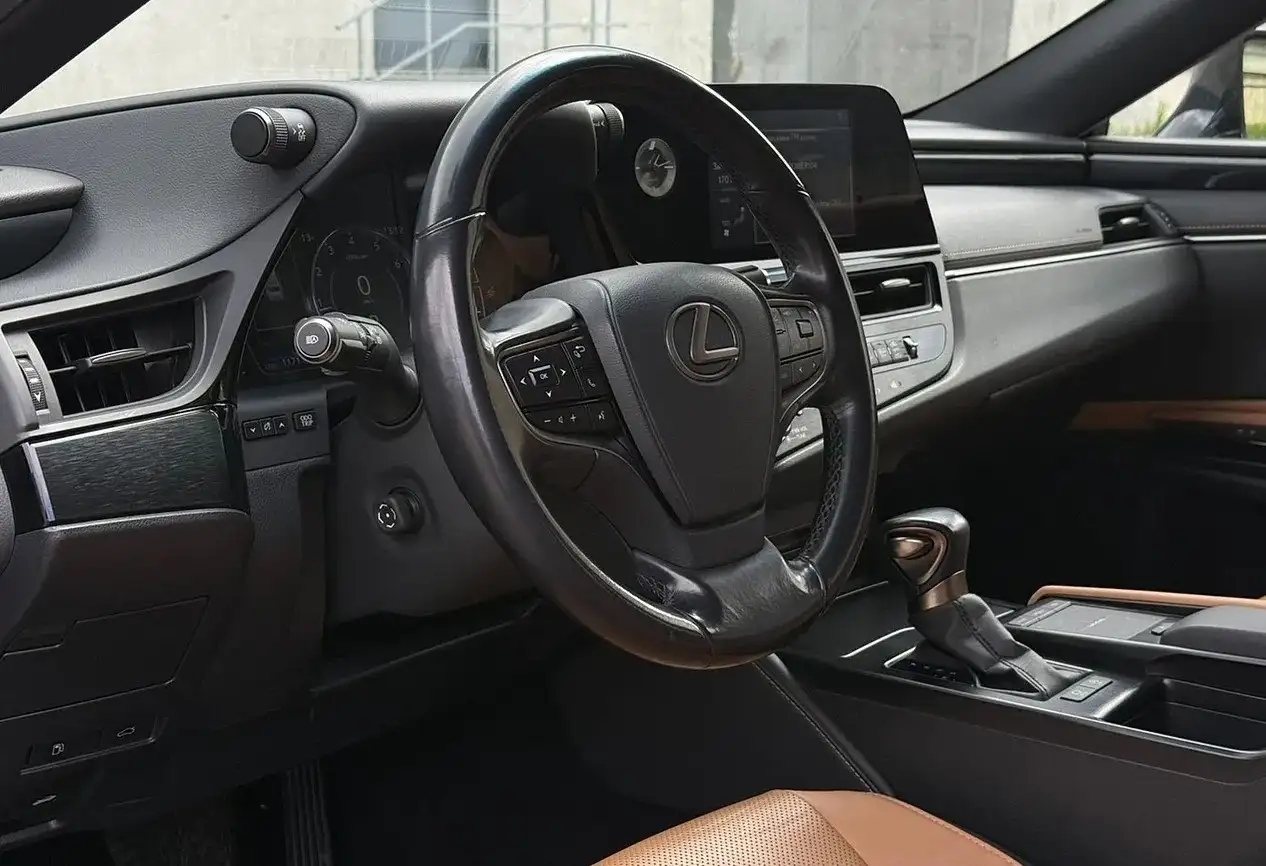 Lexus ES 2022 В Идеальном Состоянии - Lexus ES (Авто) в Оренбург