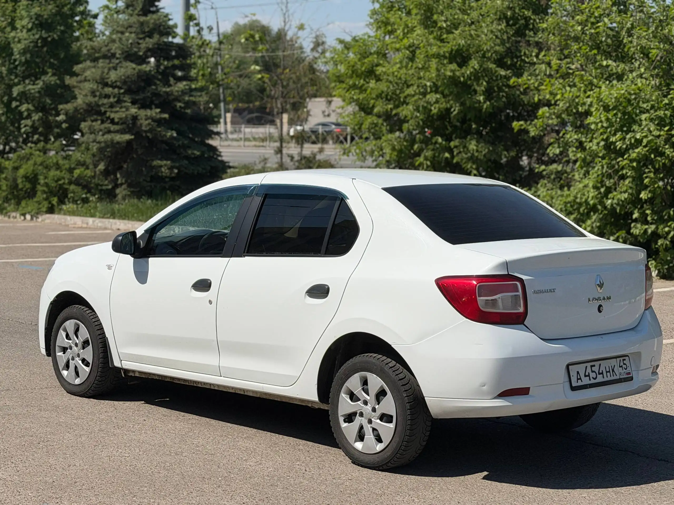 Renault Logan 2020 1.6 - Легковые автомобили (Авто) в Казань