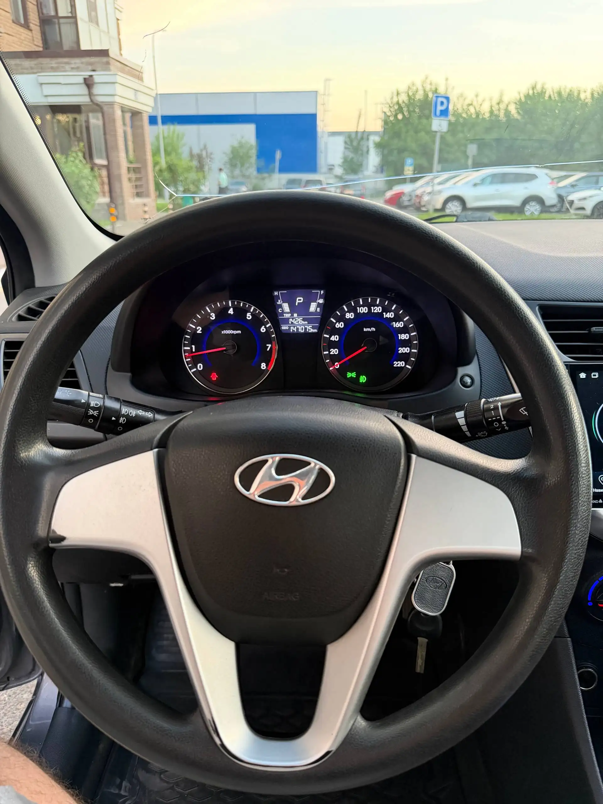 Hyundai Solaris 2011 1.6 АВТОМАТ - Легковые автомобили (Авто) в Казань