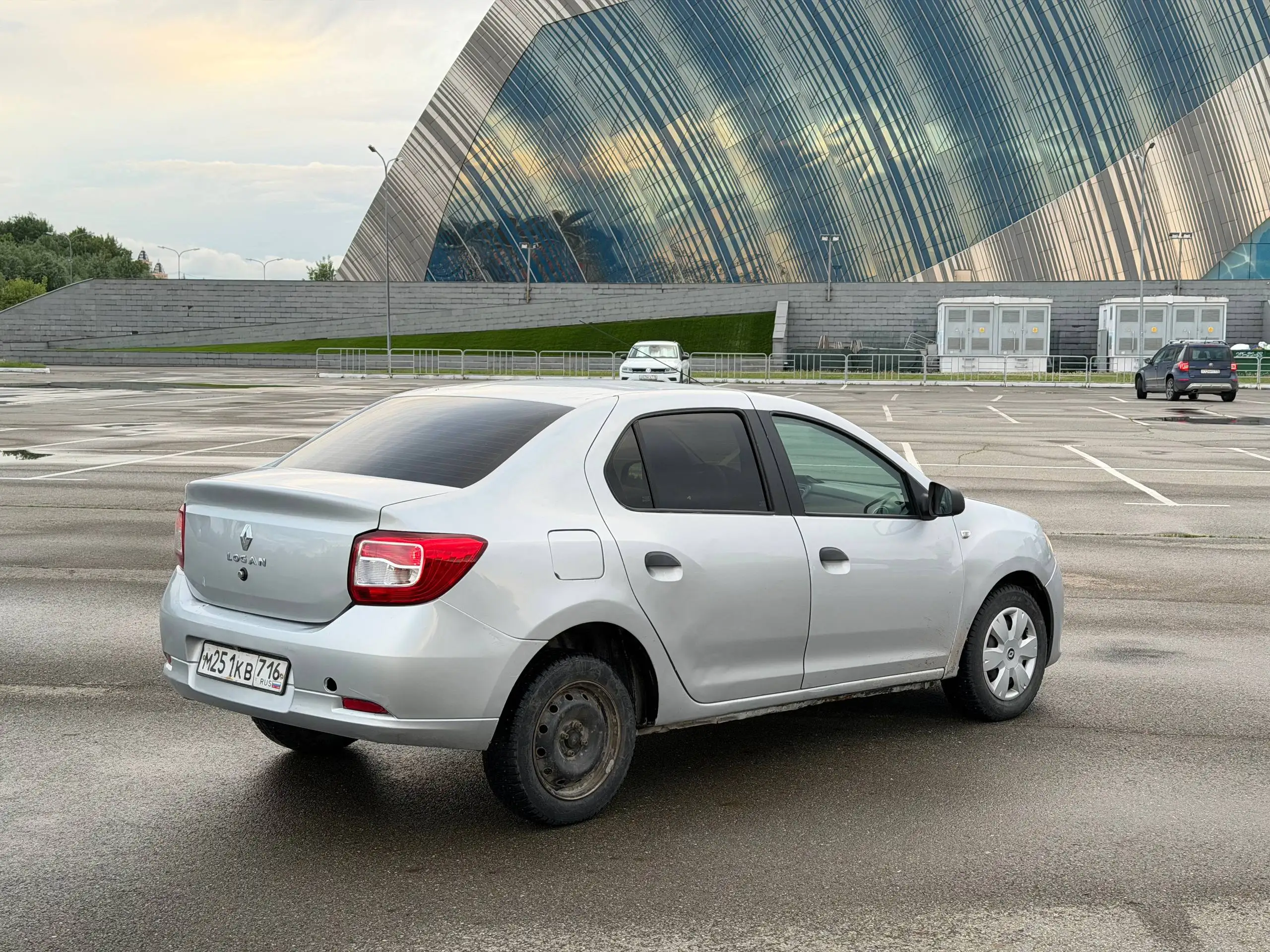 Renault Logan 2019 1.6 - Легковые автомобили (Авто) в Казань
