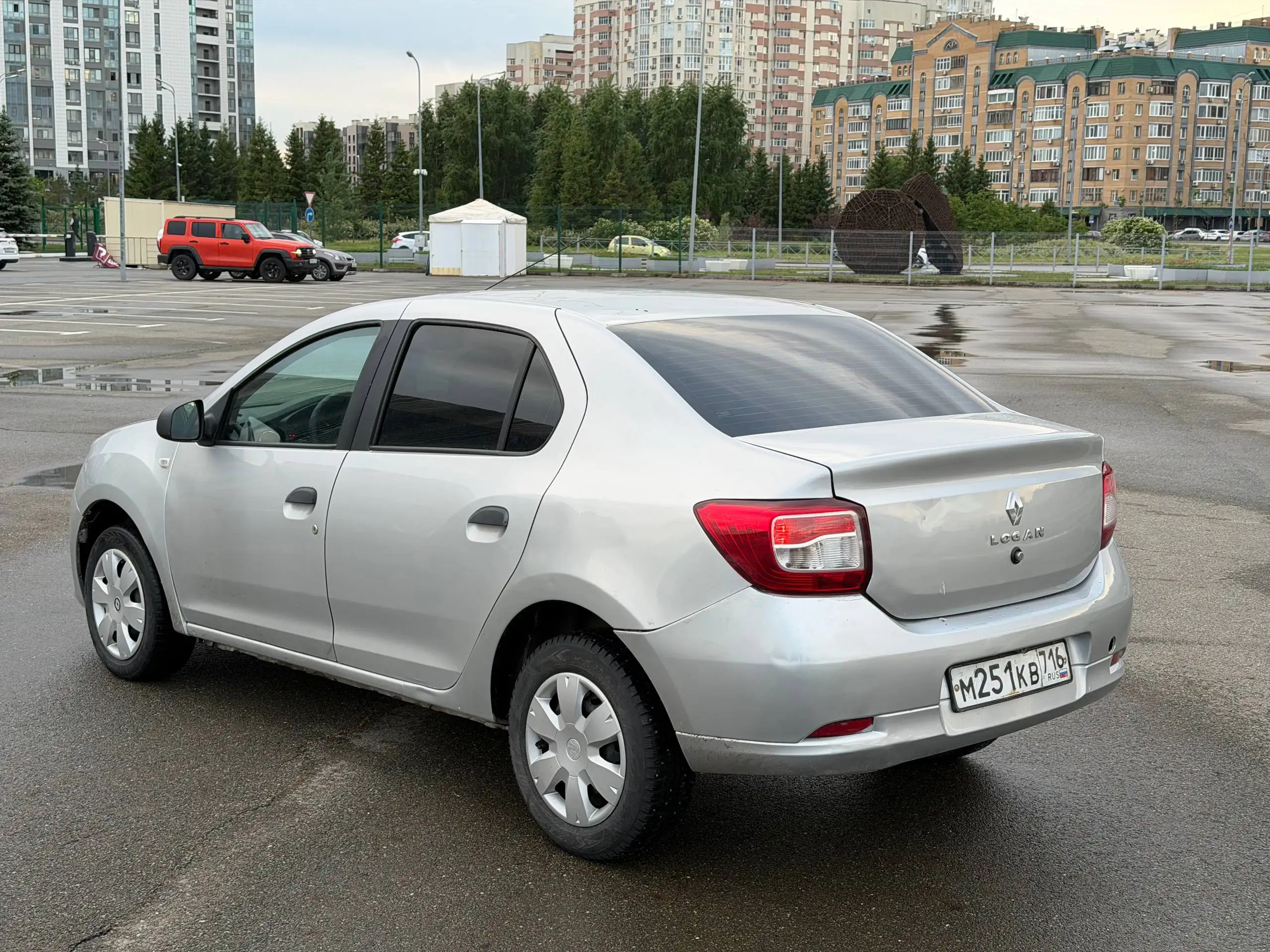 Renault Logan 2019 1.6 - Легковые автомобили (Авто) в Казань