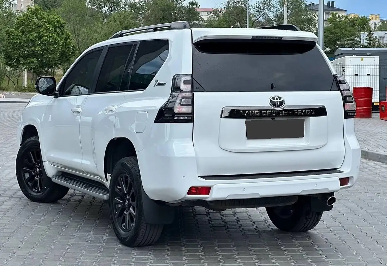Toyota Land Cruiser Prado 2021 - Внедорожник (Авто) в Оренбург
