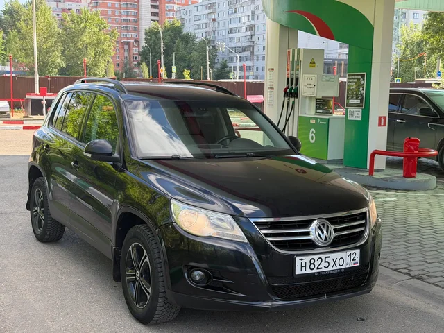 Tiguan 2010 1.4 MT полный привод - Запчасти и кузовной ремонт в Казань