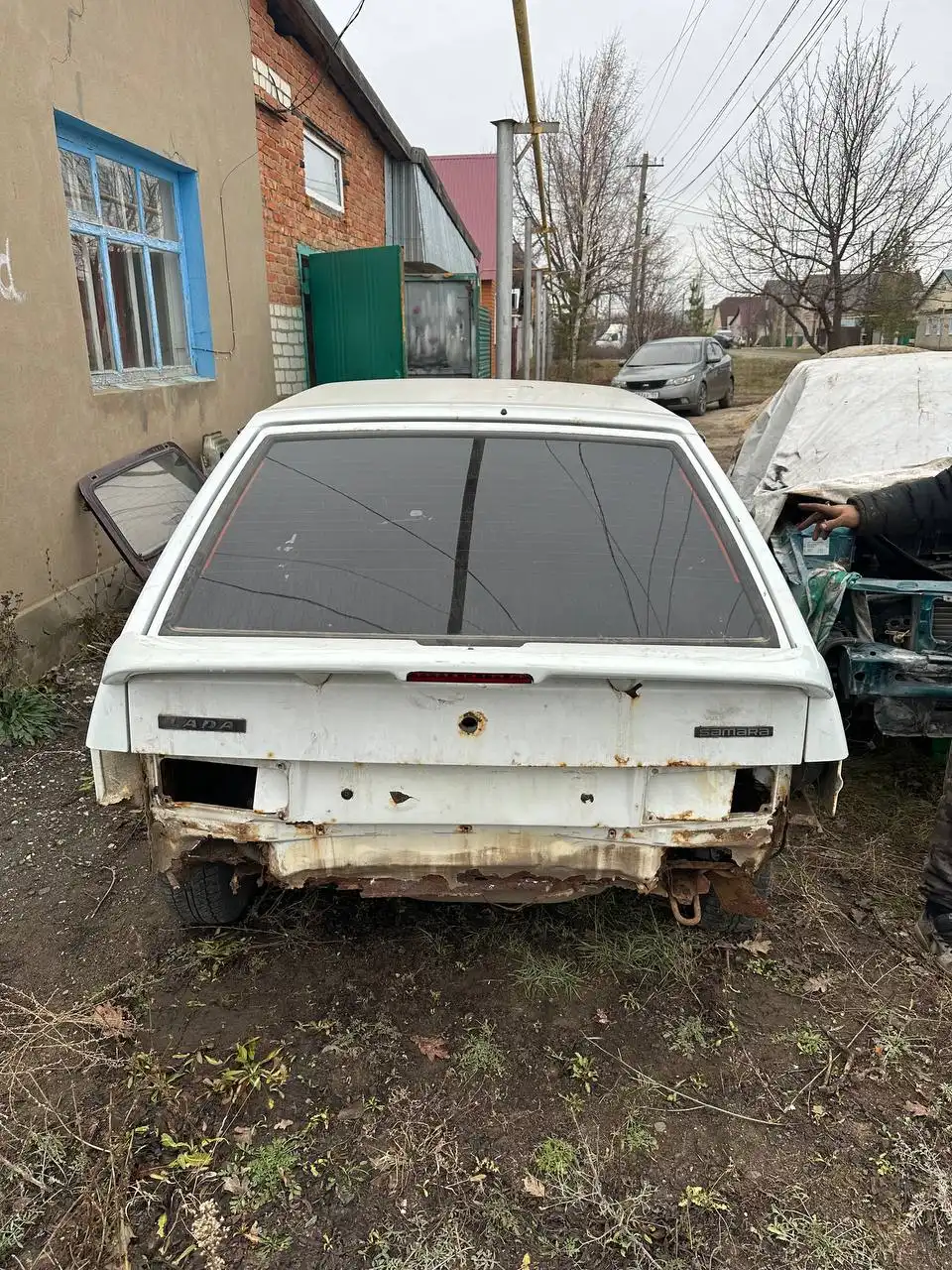 Запчасти ВАЗ 2114 и 2110 в разборе