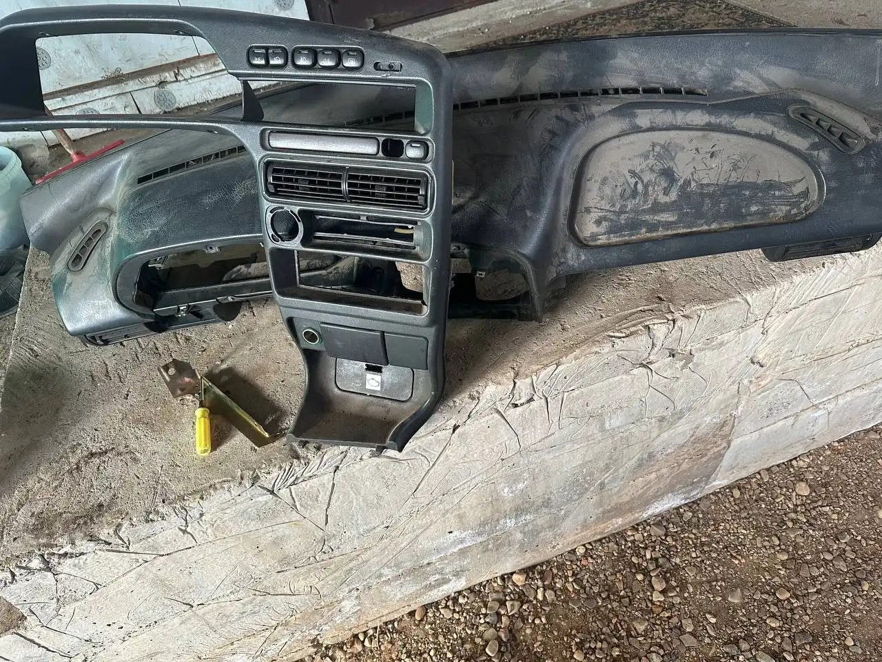 Запчасти ВАЗ 2114 и 2110 в разборе - Автозапчасти для ВАЗ (Запчасти) в Соль-Илецк