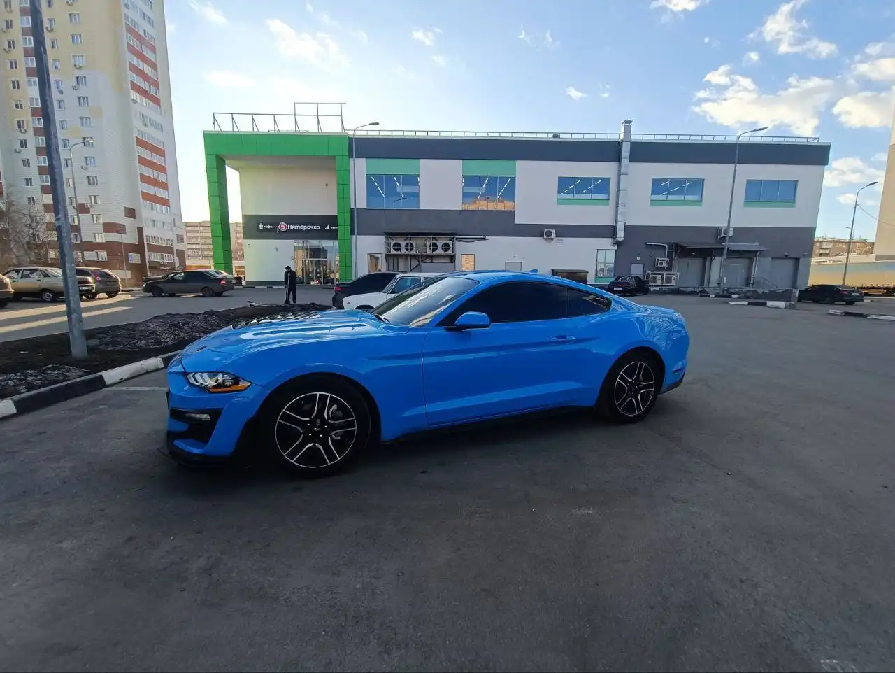 Ford Mustang 2023 года выпуска - Авто в Оренбург