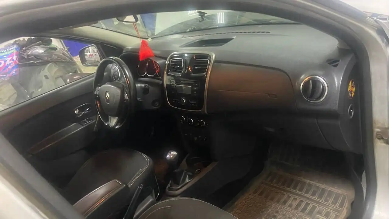 Продам автомобиль 2015 года с пробегом 138 тыс. км - Авто в Оренбург