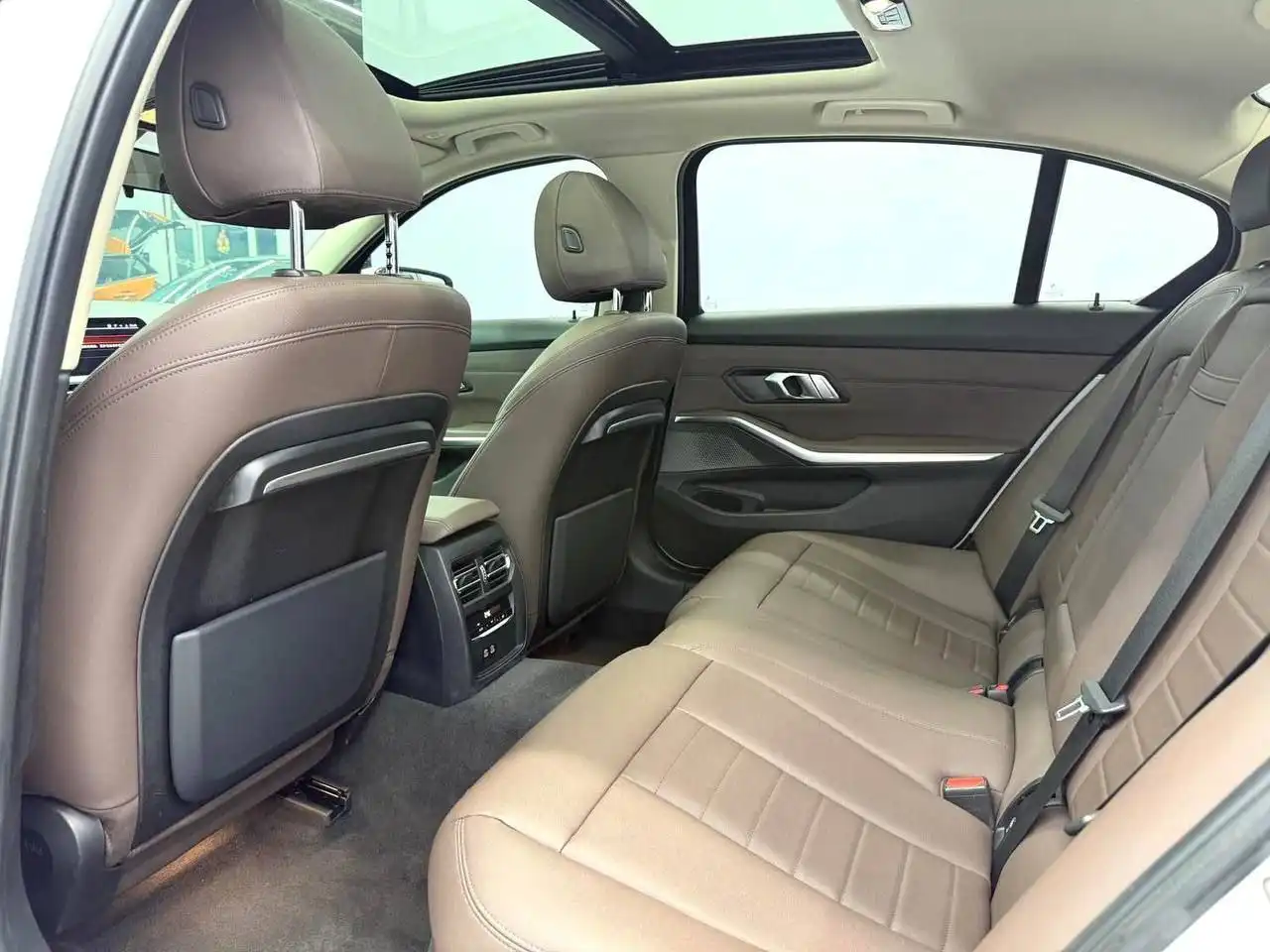 BMW 320Li 2021 года с пробегом 35000 км - Легковые автомобили (Авто) в Оренбург