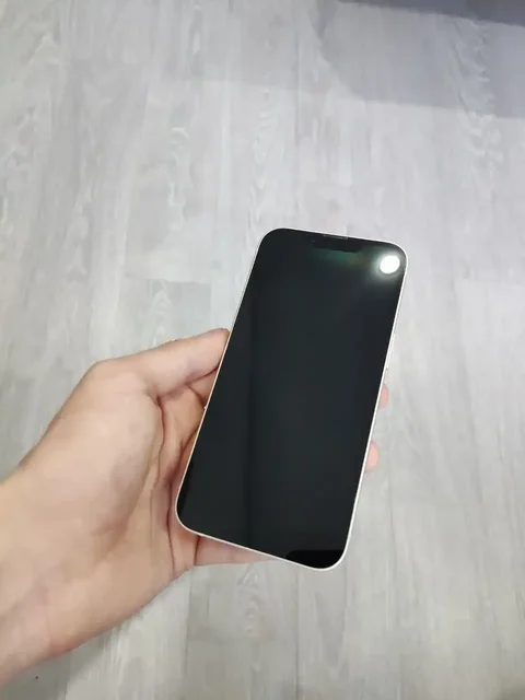 Продажа iPhone 14 Pro Max 512 Гб и iPhone 13 128 Гб - Электроника в Оренбург