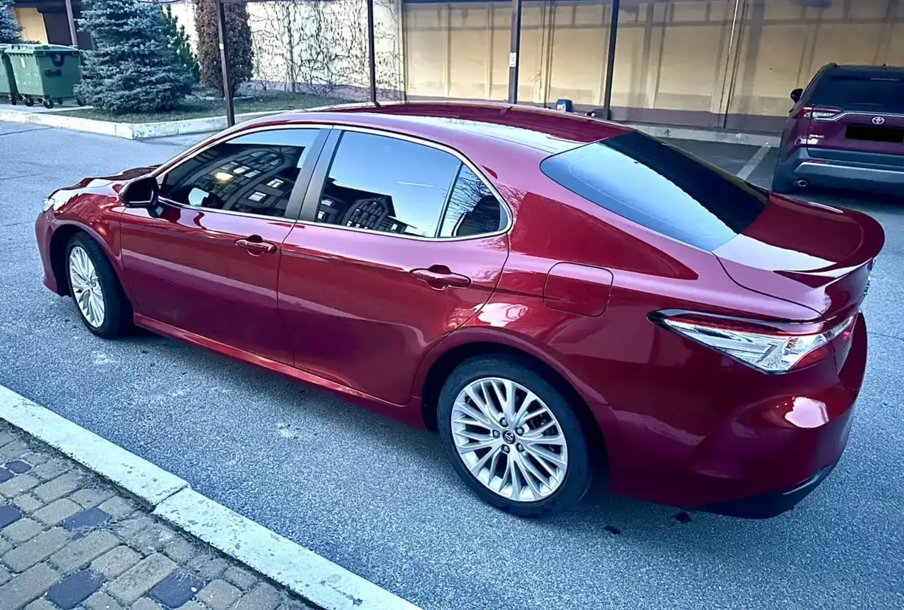 Toyota Camry 2.5 л автомат - Легковые автомобили (Авто) в Оренбург