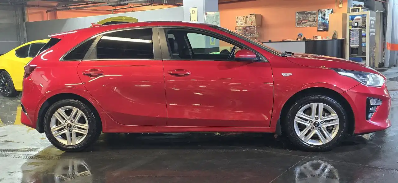 KIA CEE'D 2018 года, 1.4 140 л.с., АКПП, пробег 189000 км - Легковые автомобили (Авто) в Москва