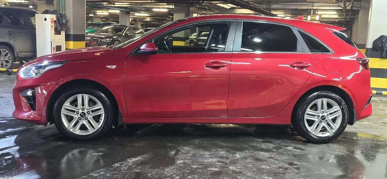 KIA CEE'D 2018 года, 1.4 140 л.с., АКПП, пробег 189000 км - Легковые автомобили (Авто) в Москва