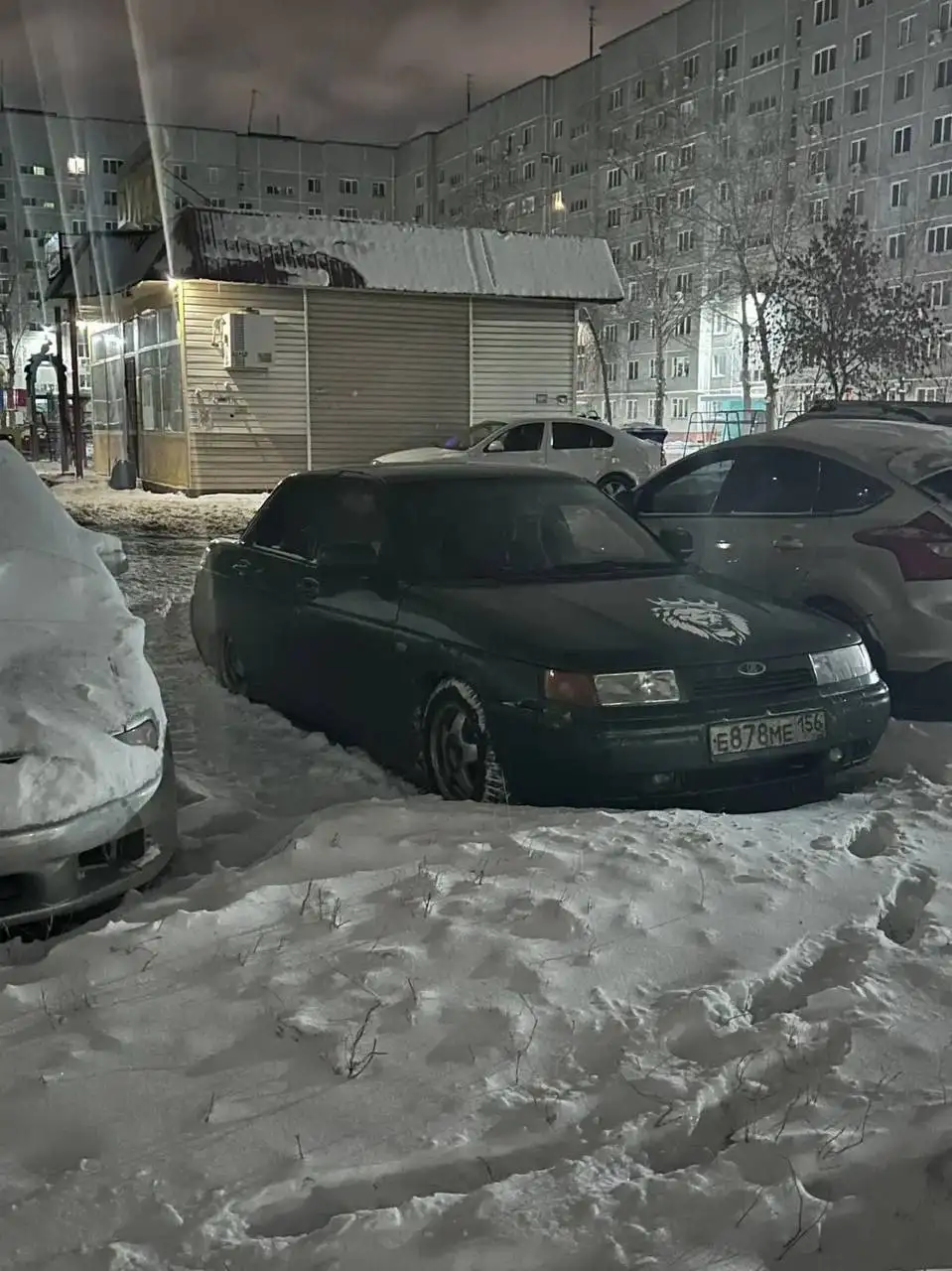 Автомобиль на посадке с документами и коробкой - Авто в Оренбург