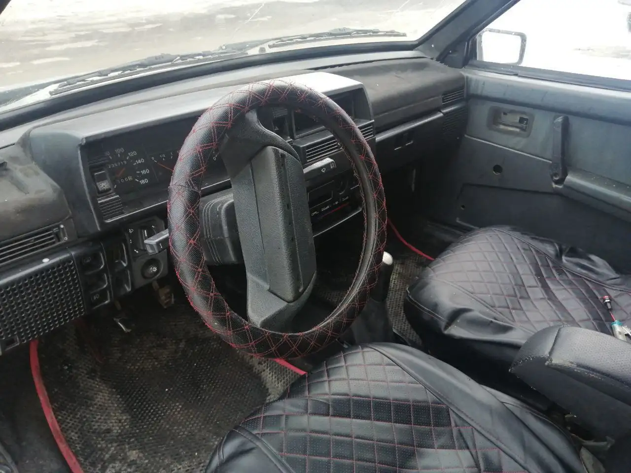 Продажа автомобиля ВАЗ 2107 2001 года с проблемой запуска - Легковые автомобили (Авто) в Оренбург