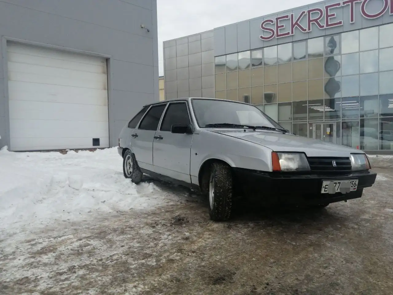 Продажа автомобиля ВАЗ 2107 2001 года с проблемой запуска - Легковые автомобили (Авто) в Оренбург