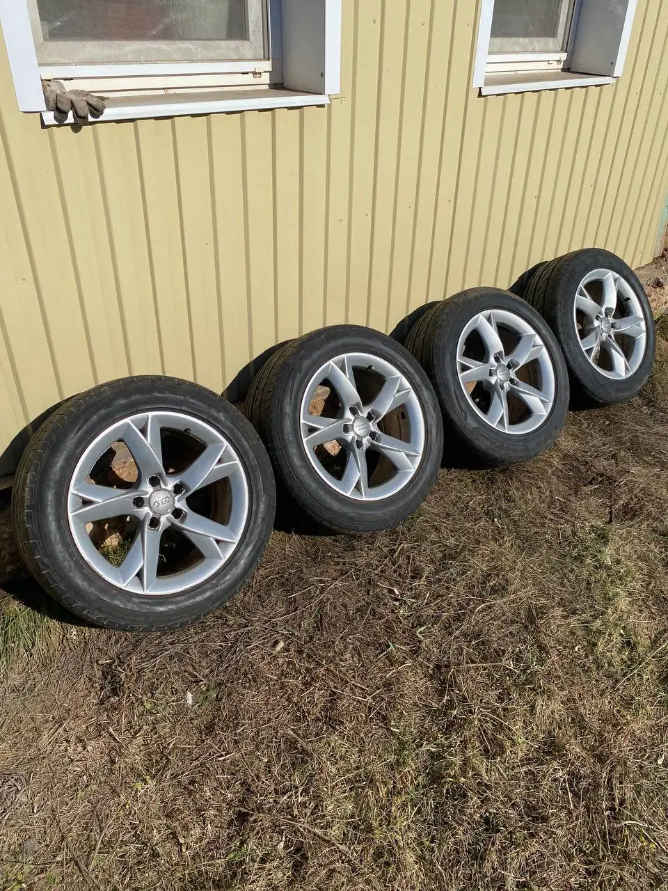 Продажа колес для автомобилей - Запчасти (Авто) в Оренбург