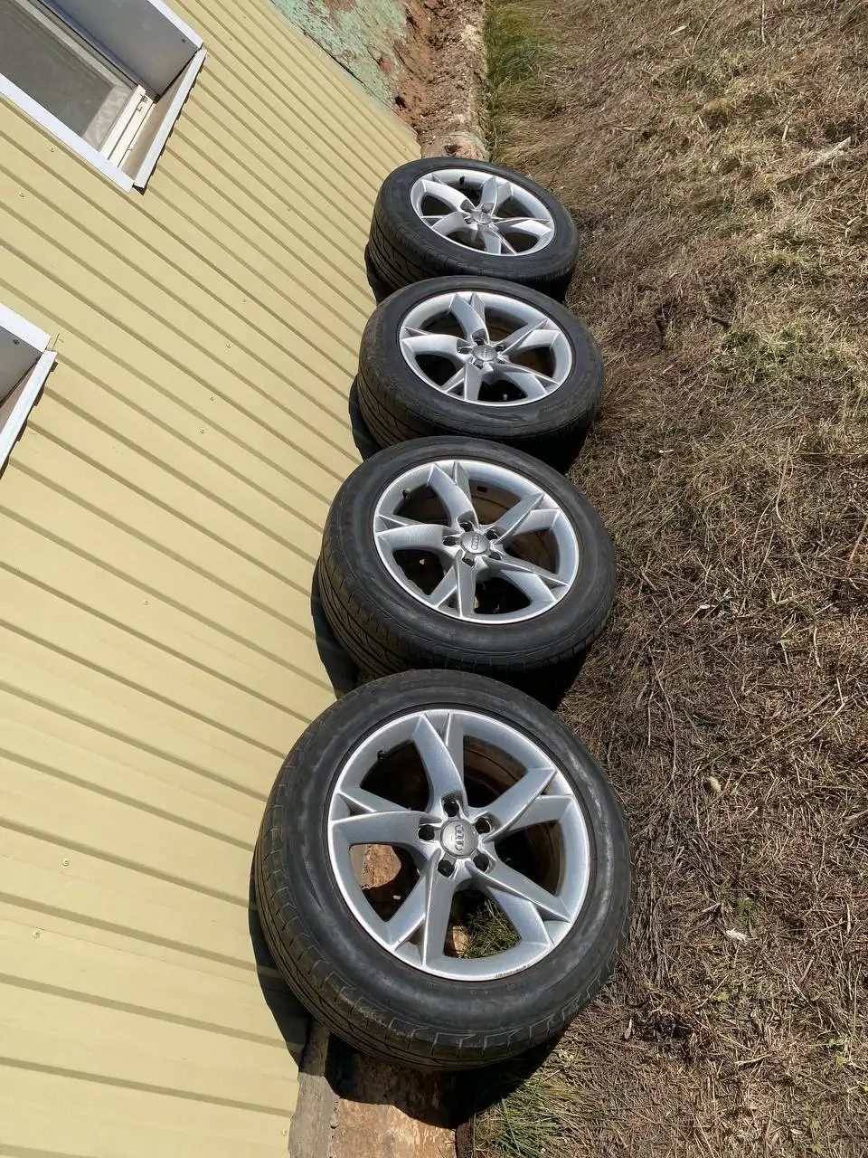 Продажа колес для автомобилей - Запчасти (Авто) в Оренбург