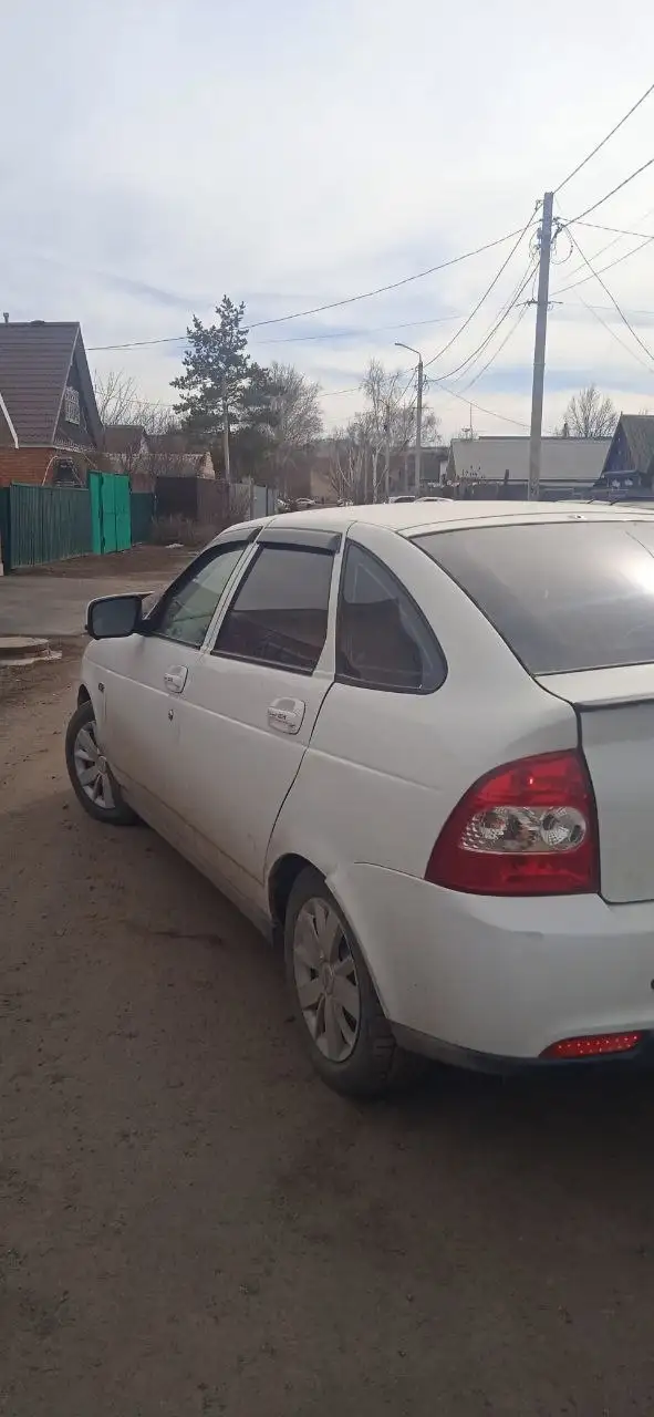 Приора Люкс 2011 года - Легковые автомобили (Авто) в Оренбург