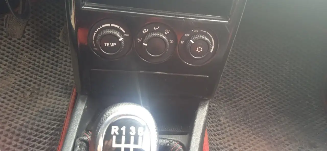 Приора Люкс 2011 года - Легковые автомобили (Авто) в Оренбург