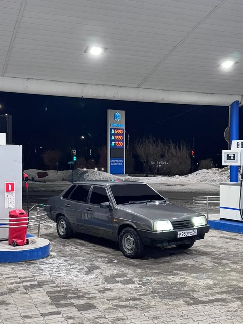 Продажа ВАЗ 21099 2002 года инжектор - Электротранспорт в Оренбург