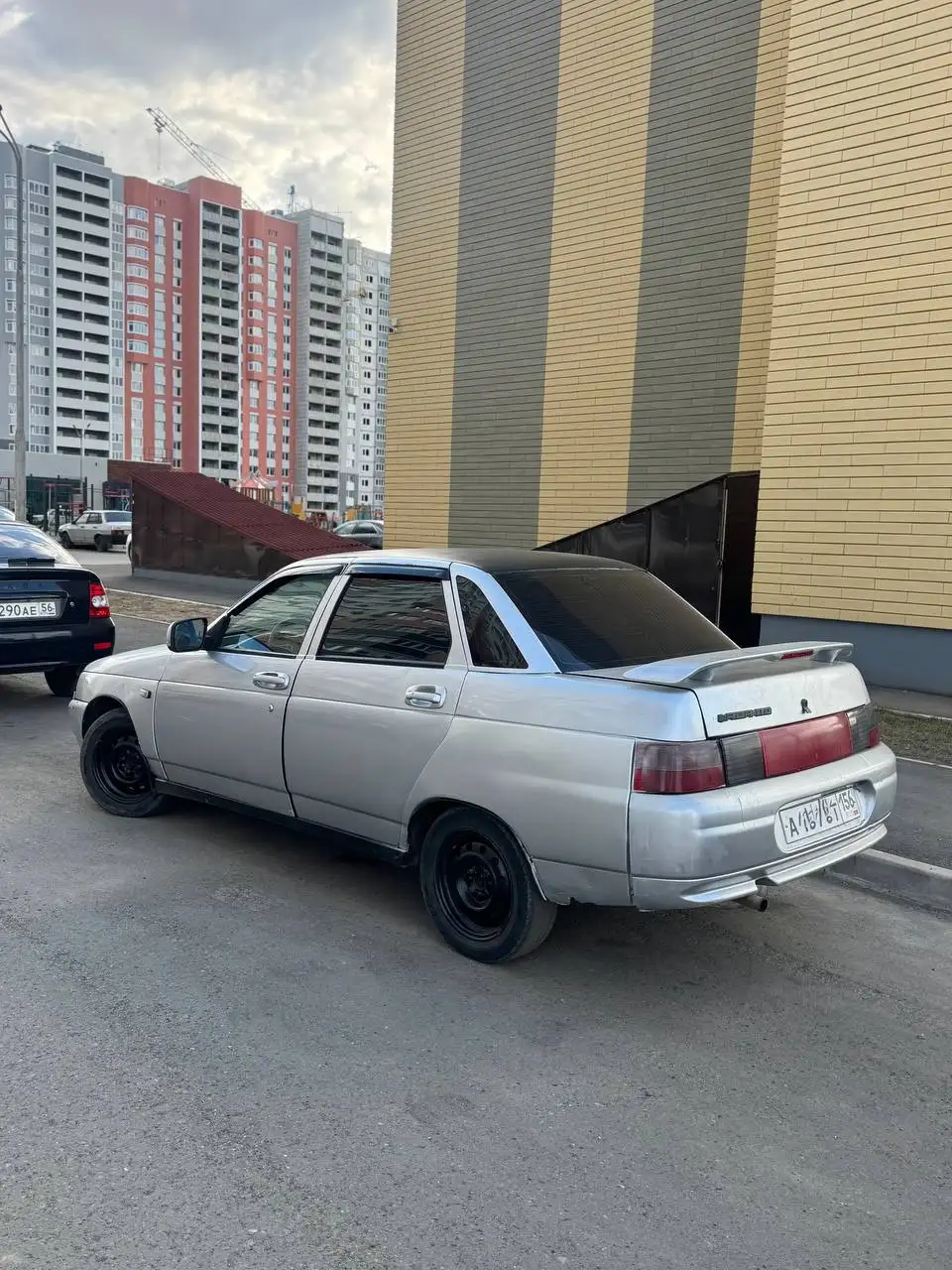 Автомобиль 2007 года на ходу с неисправным аккумулятором - Авто в Оренбург