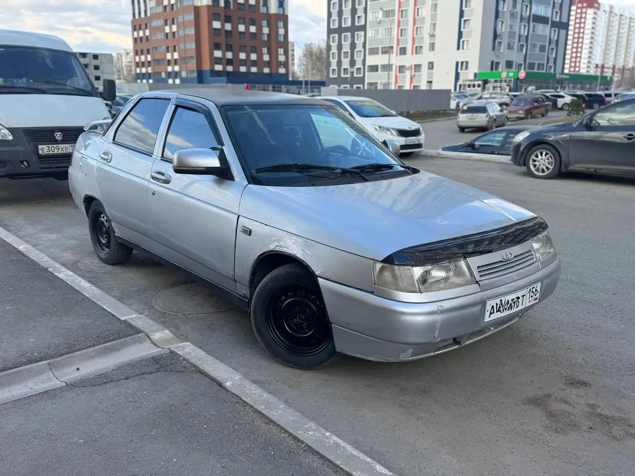 Автомобиль 2007 года на ходу с неисправным аккумулятором - Авто в Оренбург